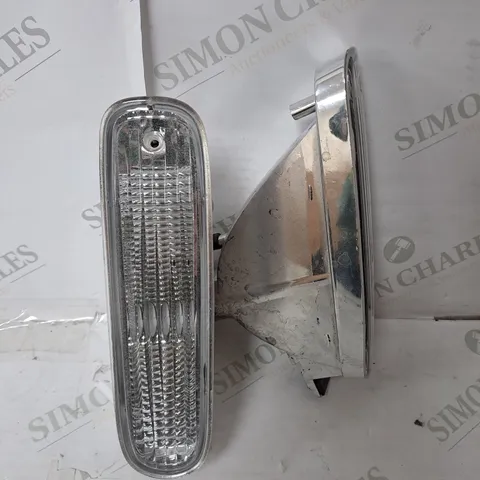 SET OF LIGHT HOUSING FOR UNKNOW CAR