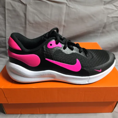 BOXED PAIR OF NIKE REVOLUTION TRAINERS - GIRLS - UK SIZE 1