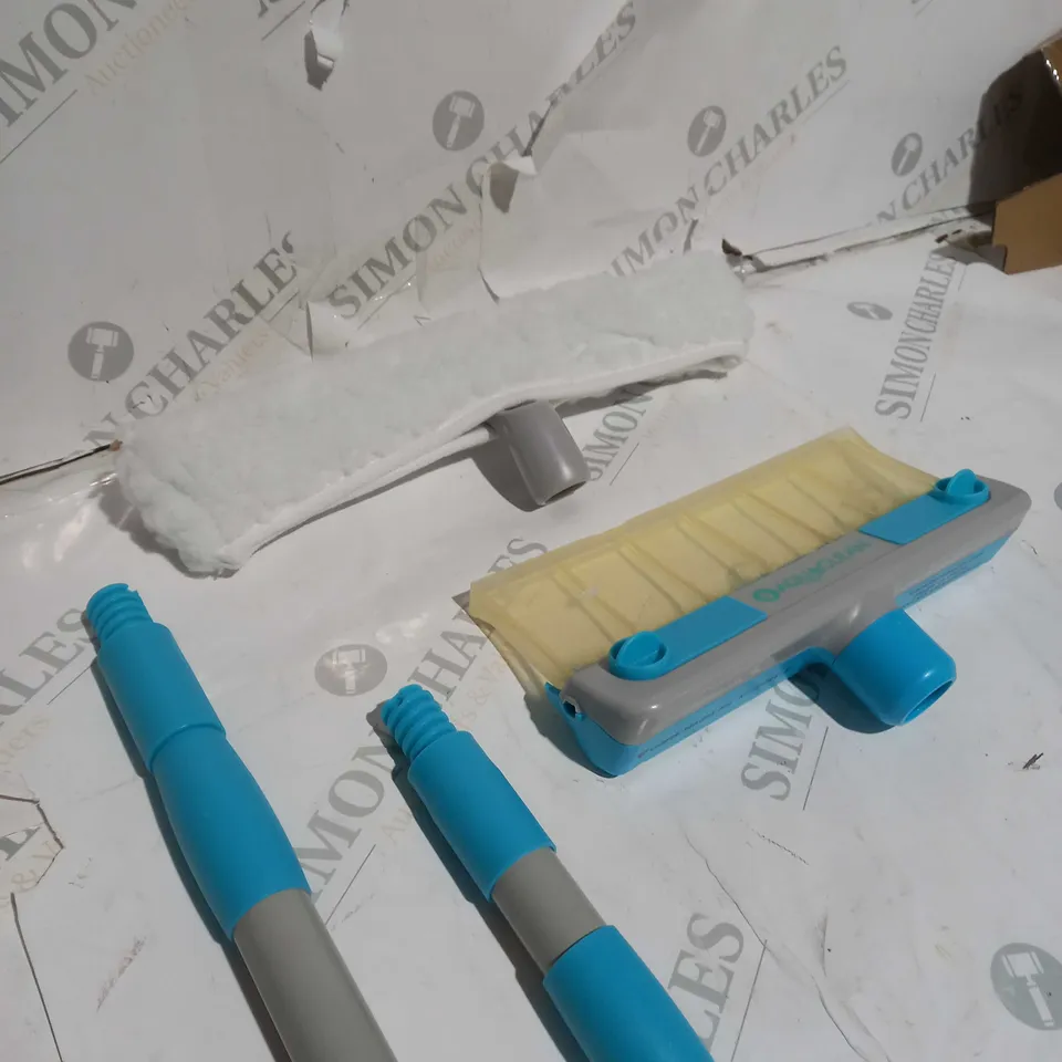 OUTLET AQUACLEAN FLEXIBLE SQUEEGEE WINDOW & GLASS CLEANING SYSTEM