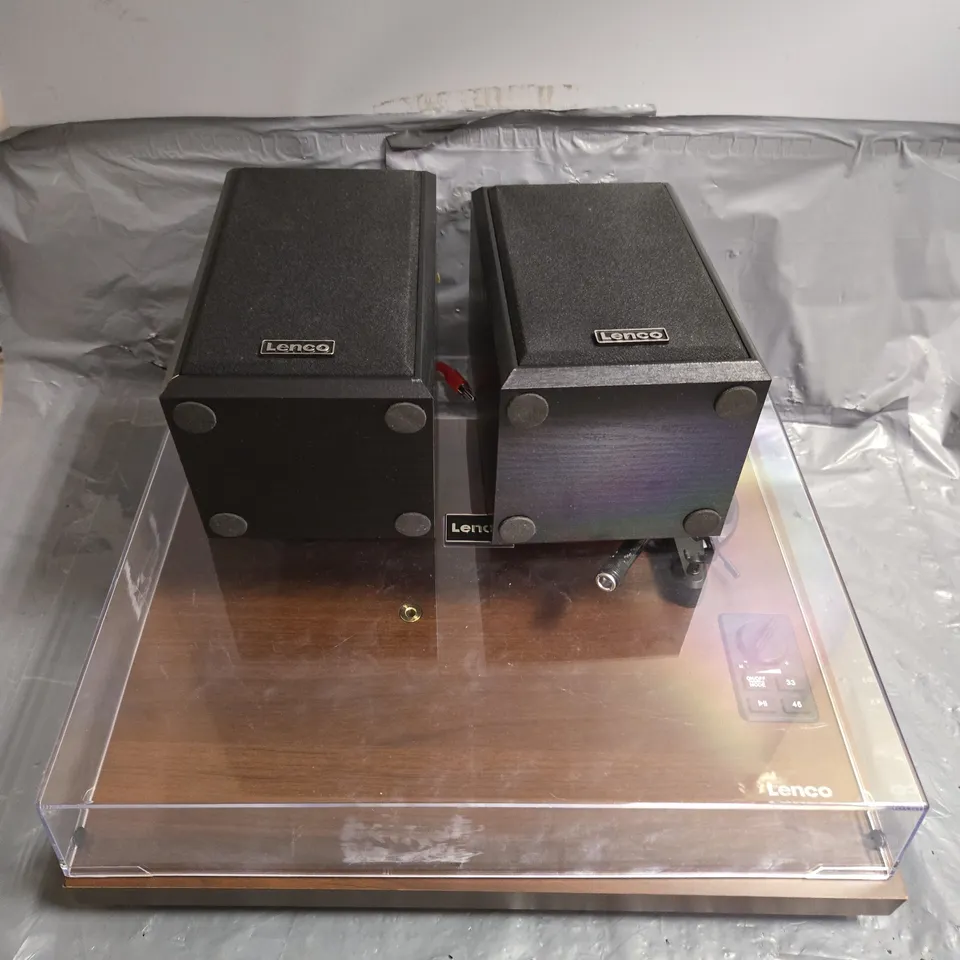 LENCO LS-600 TURNTABLE WITH SPEAKERS