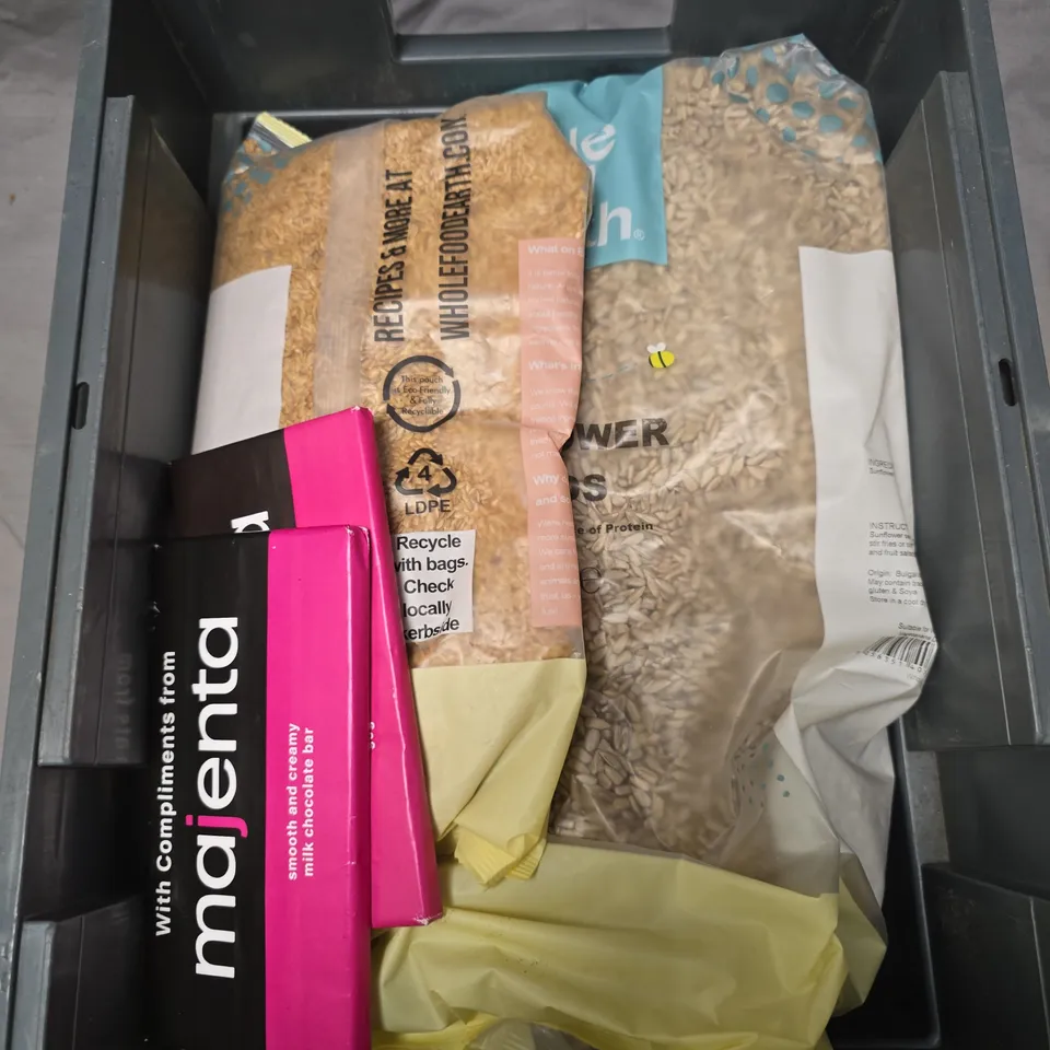 APPROXIMATELY 5 ASSORTED FOOD PRODUCTS TO INCLUDE SUNFLOWER SEEDS, MAJENTA BARS, PUMPKIN SEEDS ETC 