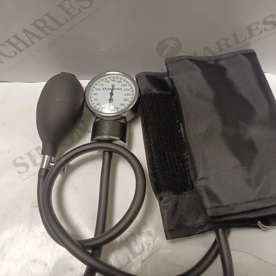 BOXED PARAMED COMFORT ANEROID SPHYGMOMANOMETER WITH STETHOSCOPE BK2001-3001