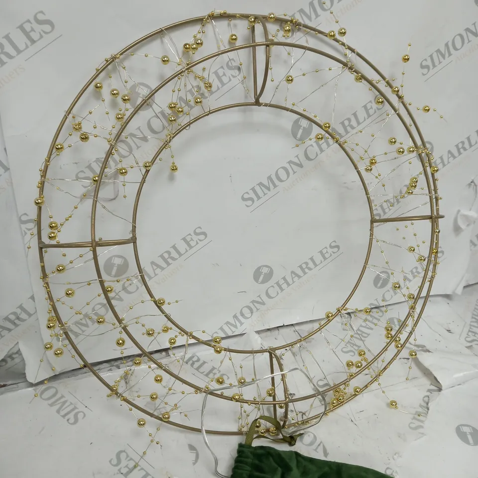 BOXED PRE-LIT GOLDEN DECORATION 