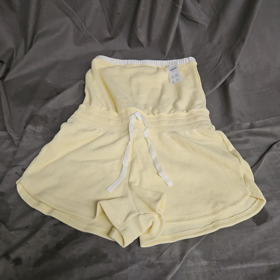 GILLY HICKS ROMPER IN YELLOW SIZE S