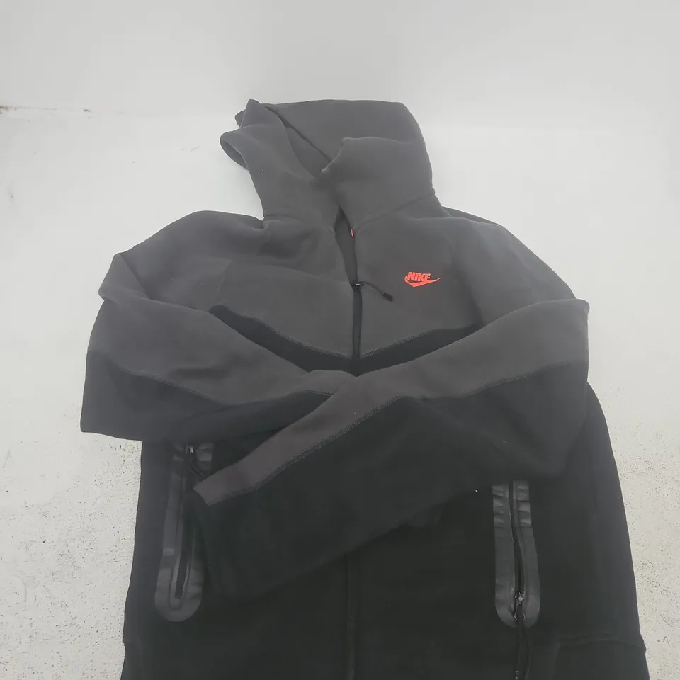 NIKE BLACK HOODED JACKET – XS