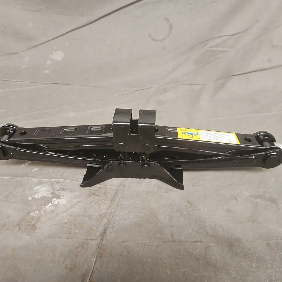 2.5T CAR JACK IN BLACK