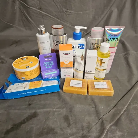 APPROXIMATELY 20 ASSORTED HEALTH & BEAUTY PRODUCTS TO INCLUDE - WILD DEODORANT REFILLS - L'OREAL ELVIVE SHAMPOO & CONDITIONER - EUCERIN PIGMENT CONTROL SUN FLUID - ETC