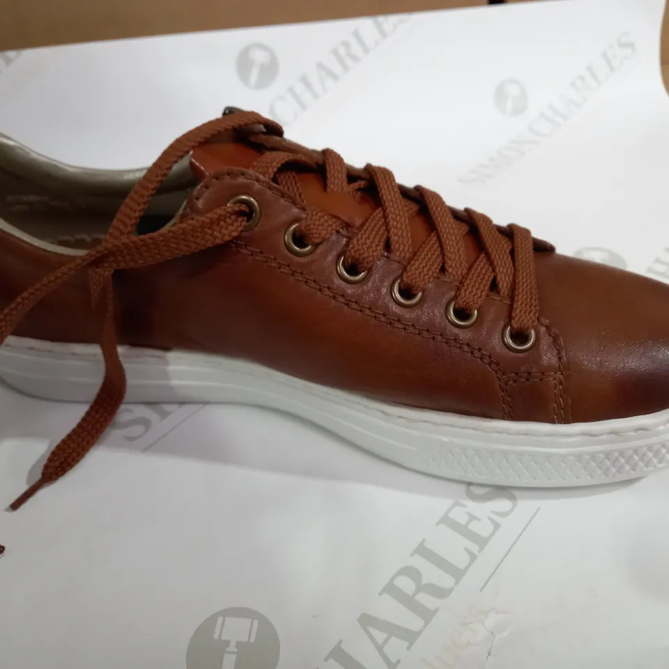 RIEKER SIDE ZIP TRAINERS IN BROWN SIZE 6.5 