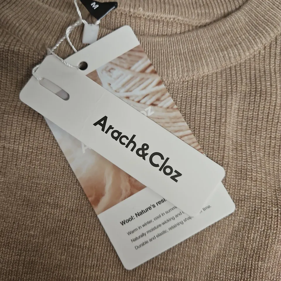 ARCH & CLOZ CAMEL WOOL KNIT JUMPER, SIZE M