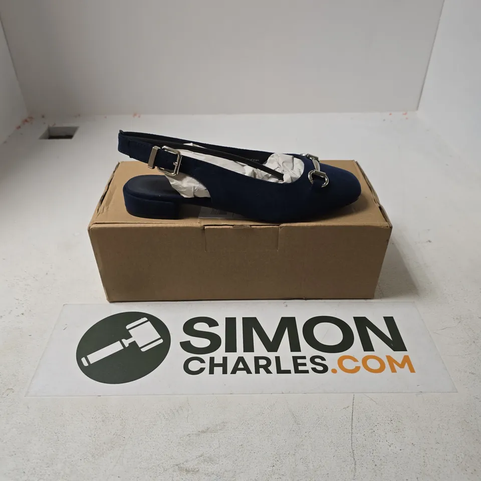 BOXED PAIR OF JD WILLIAMS OPEN HEEL SHOES IN NAVY - UK 5