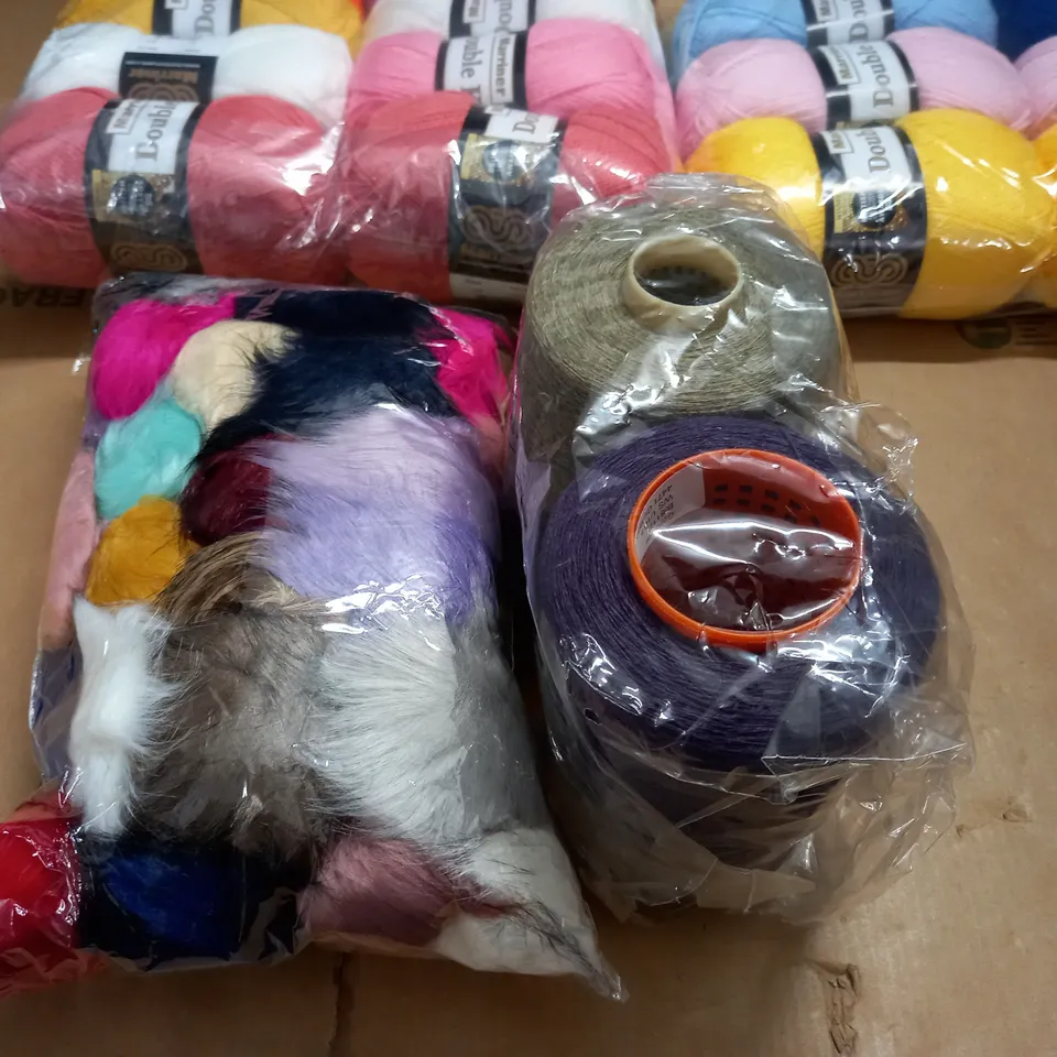 LOT OF SEWING AND KNITTING ITEMS