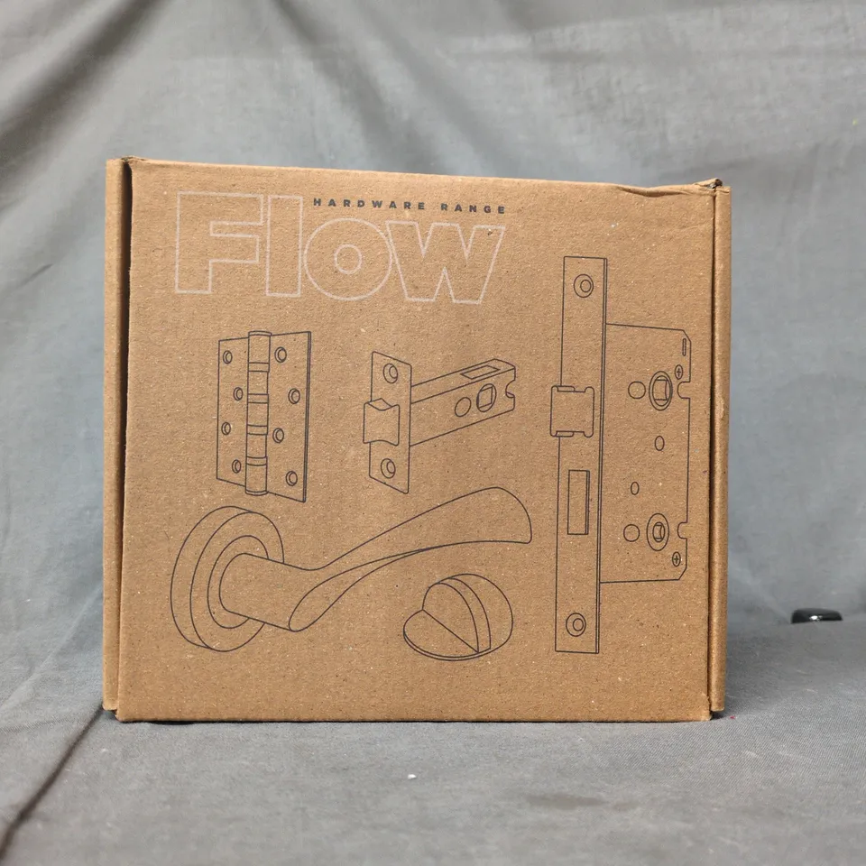 BOXED FLOW COLUMBA LEVER ON ROSE DOOR HANDLE SET – PCP-SCP FINISH
