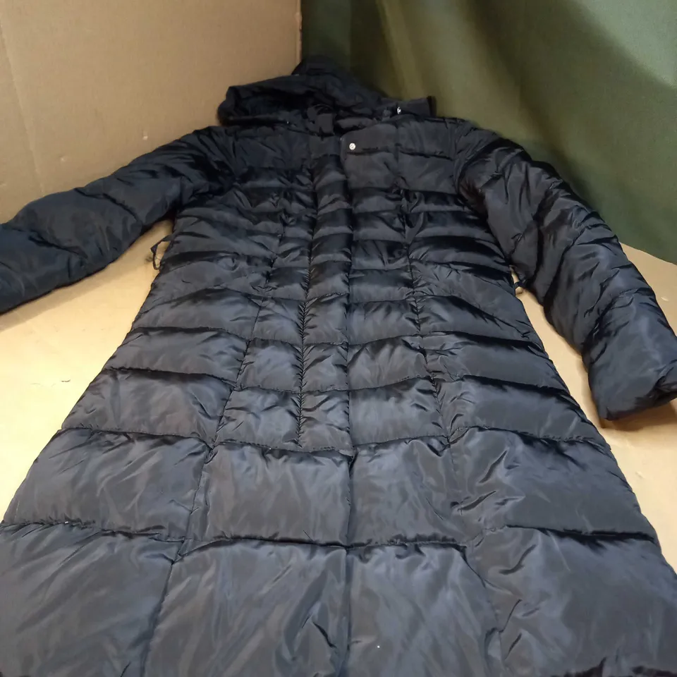 LONG PADDED BLACK COAT - SIZE XL