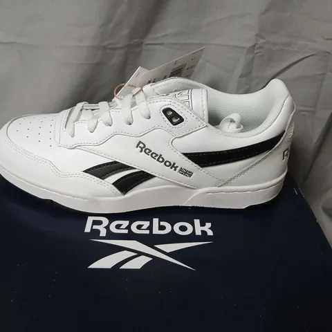 REEBOK BB 4000 II 99 WHITE/BLACK TRAINERS – UK 6 (EU 39)