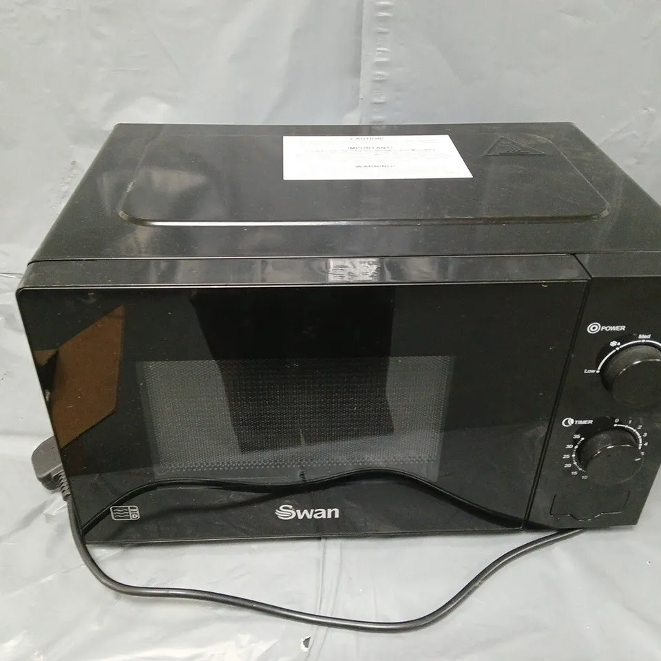 SWAN 20L 700W MANUAL MICROWAVE - BLACK - COLLECTION ONLY