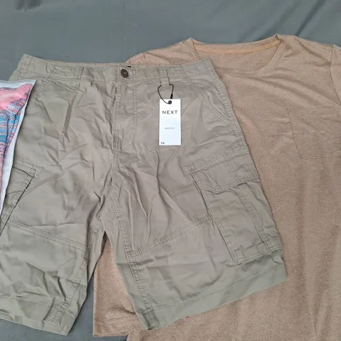 BOX OF APPROXIMATELY 20 ASSORTED CLOTHING AND FASHION ITEMS IN VARIOUS STYLES AND SIZES TO INCLUDE