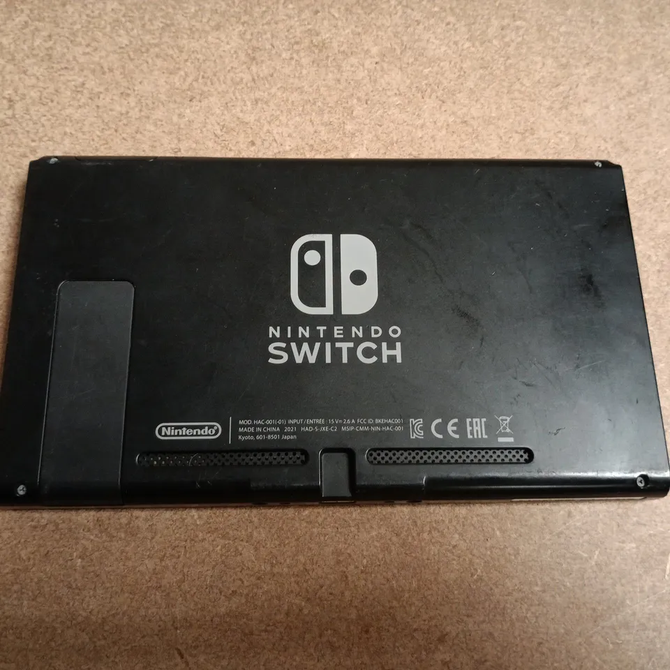 NINTENDO SWITCH HANDHELD GAMES CONSOLE (CONSOLE ONLY, NO JOYCONS) HAC-001(-01)