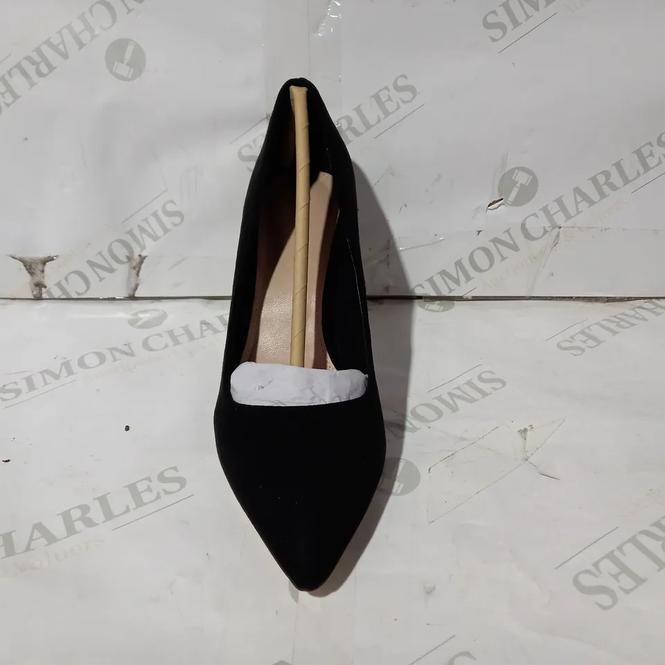 BOXED PAIR OF PRINCIPLES FAUX SUEDE HEELS IN BLACK UK SIZE 6
