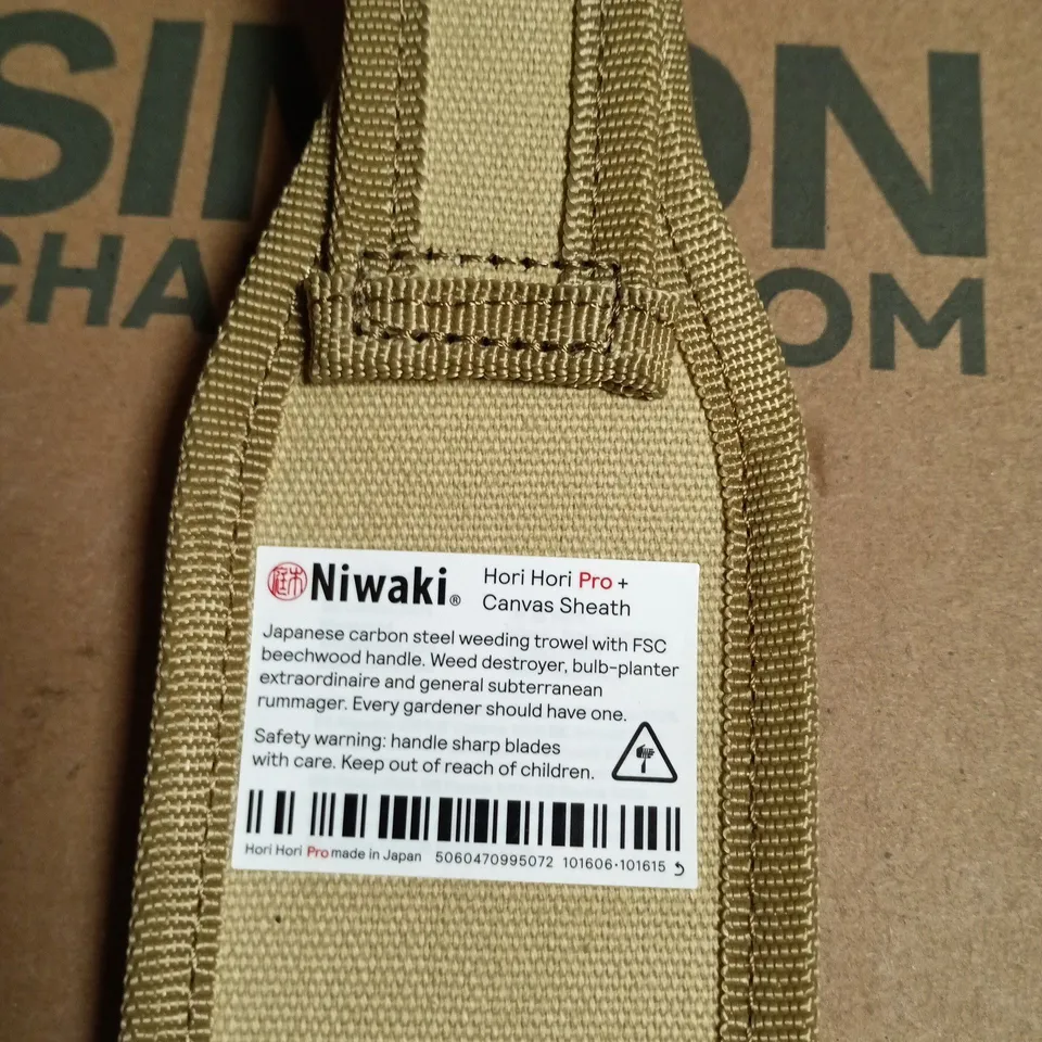 NIWAKI HORI HORI PRO+ GARDEN KNIFE WITH CANVAS SHEATH
