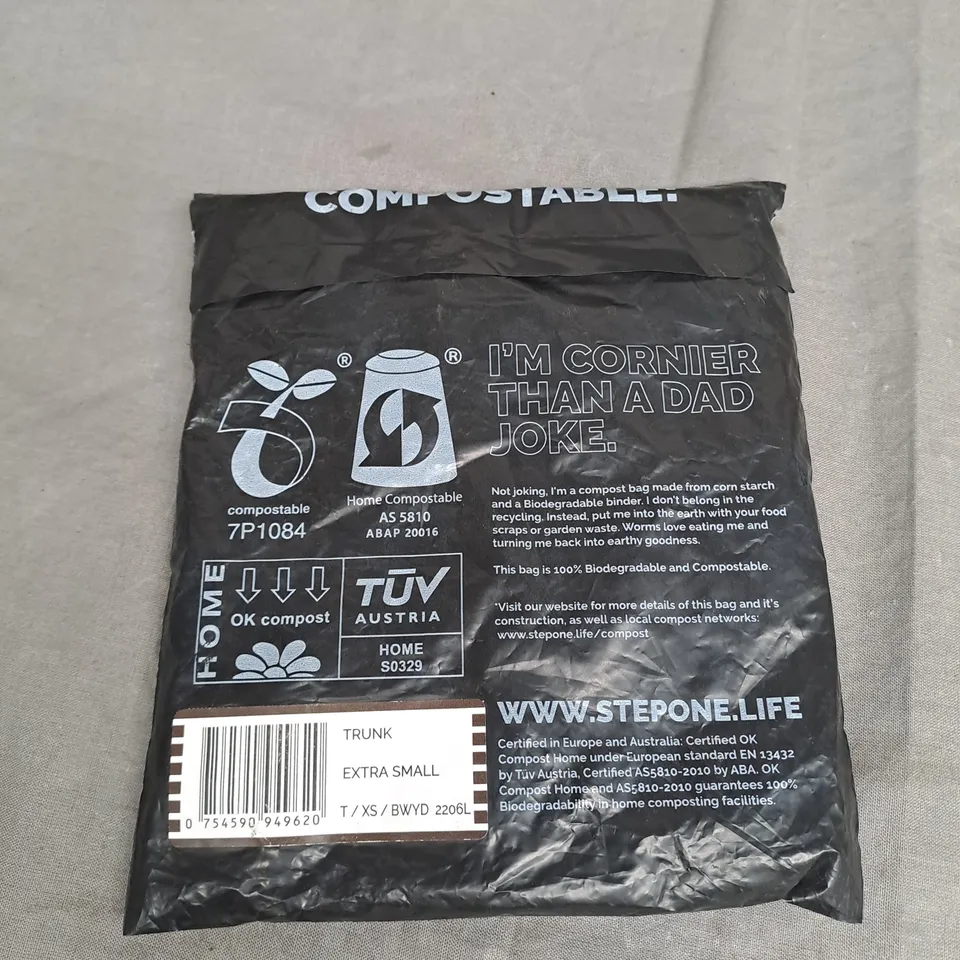 STEP ONE SEALED TRUNK SIZE XS