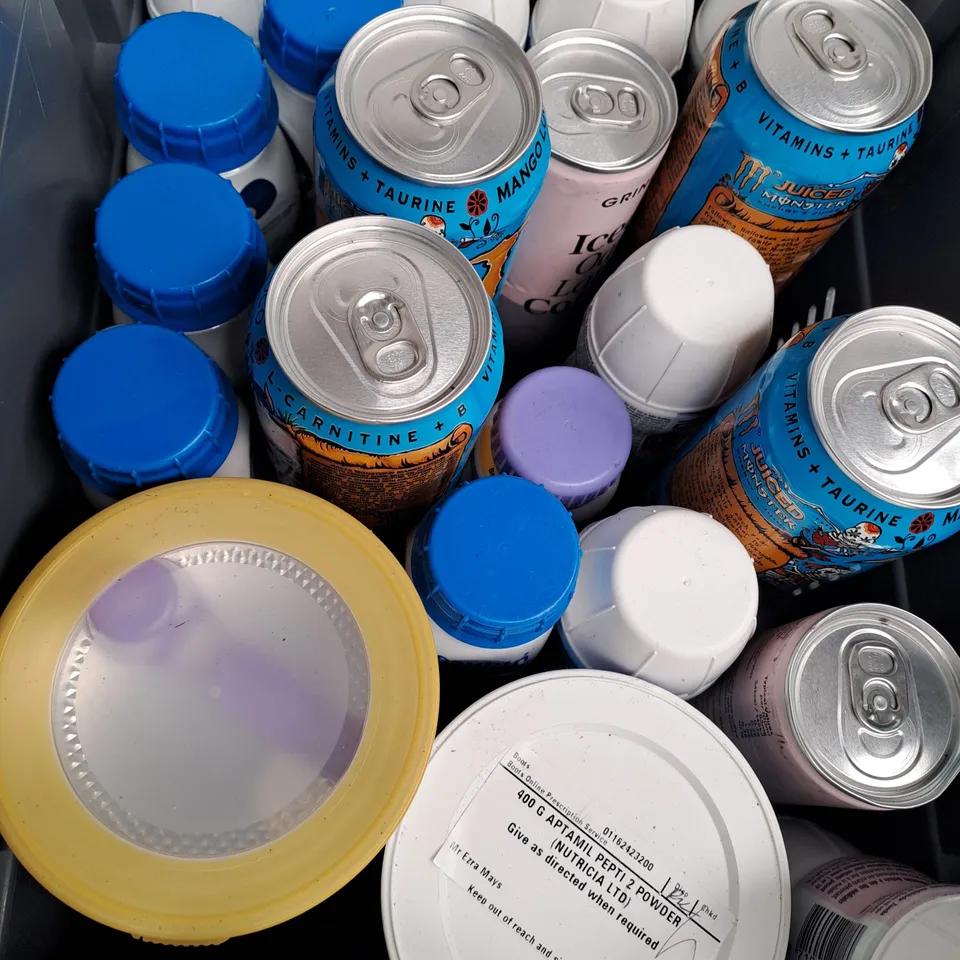 BOX OF APPROX 15 ASSORTED ITEMS TO INCLUDE - MONSTER ENERGY, ICED LATTE, HANDMADE CHOCOLATE ETC