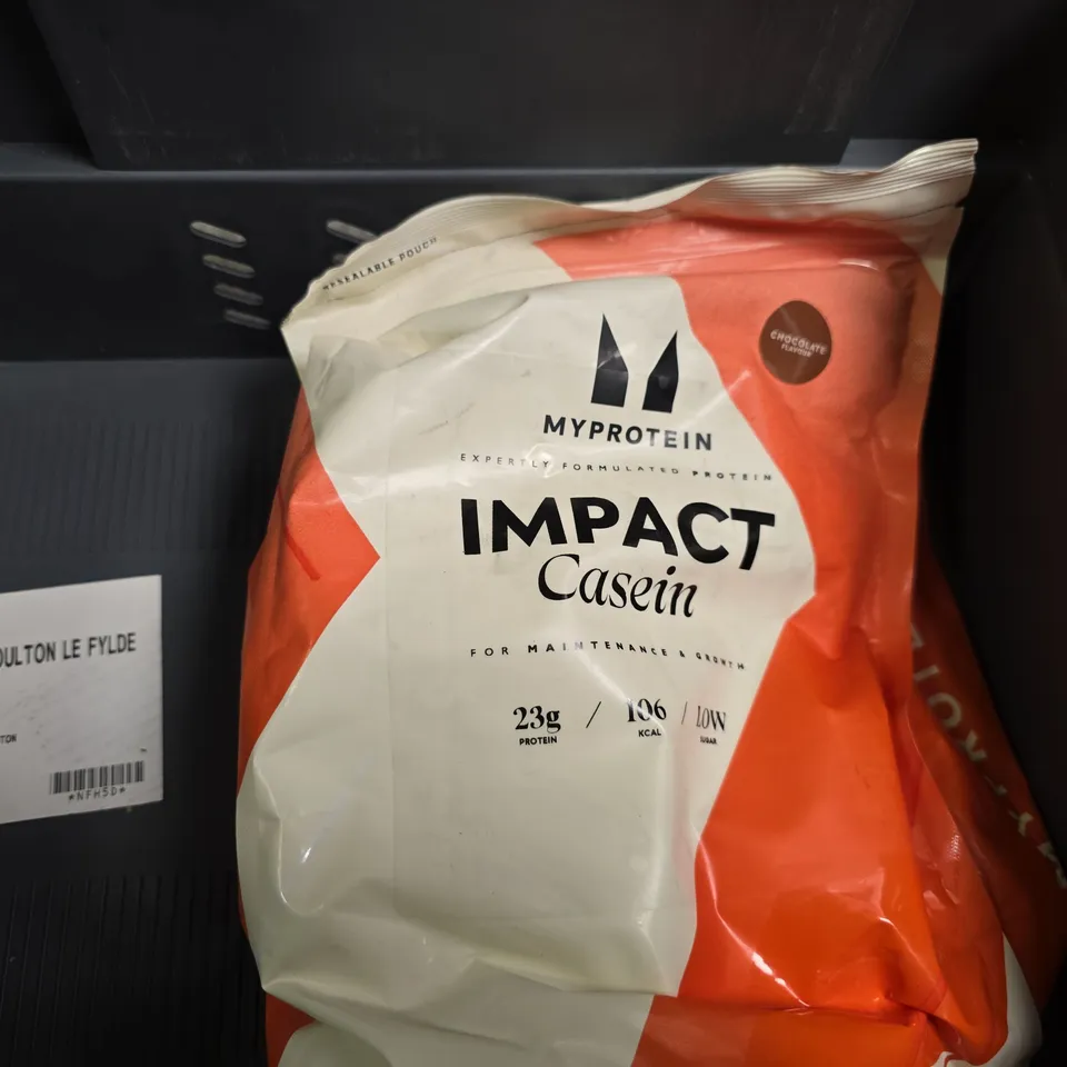 APPROXIMATELY 4 ASSORTED FOOD ITEMS TO INCLUDE - MY PROTEIN IMPACT WHEY PROTEIN VANILLA , MASONS MEATS RUMP ETC