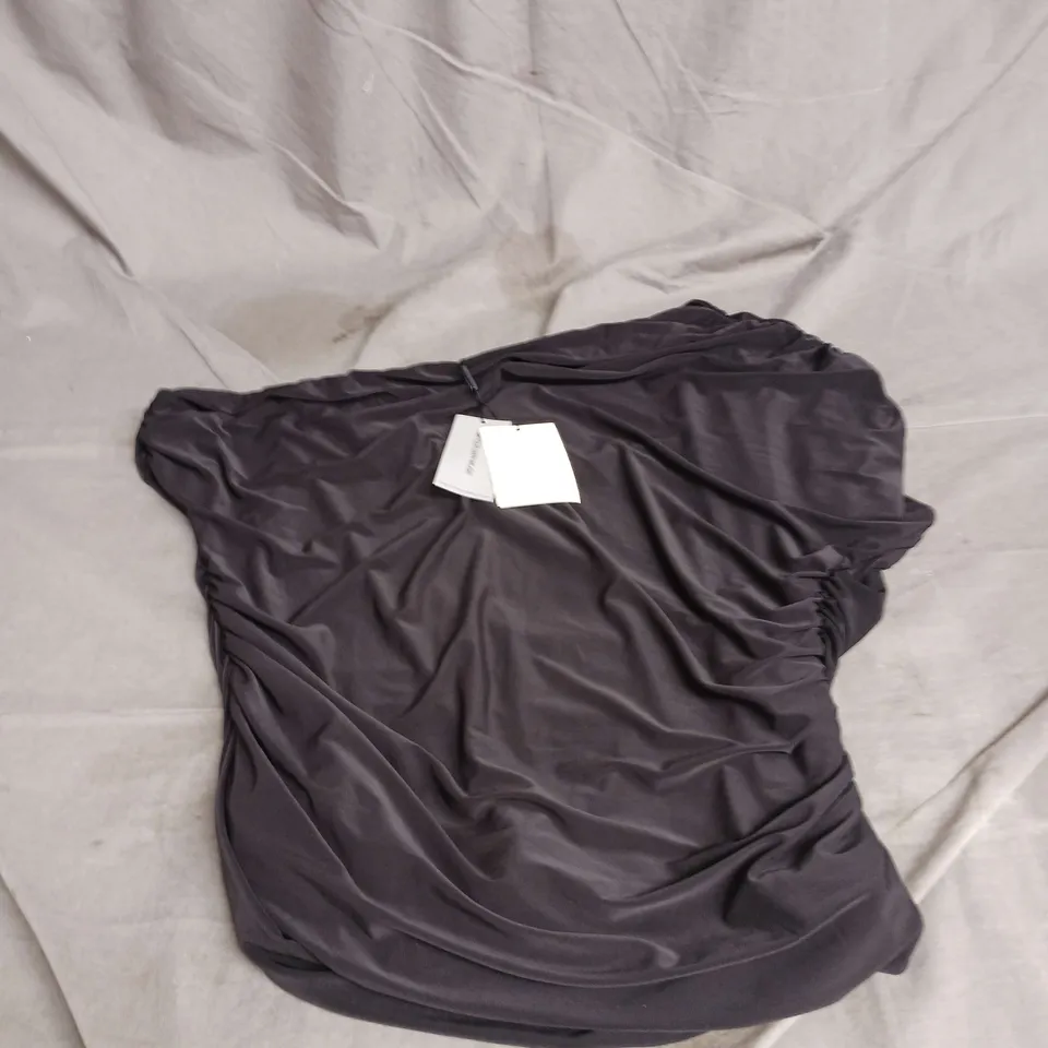 KAIIA SLINKY DRAPE SHOULDER TOP IN BLACK SIZE 18