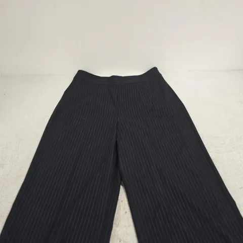 RUTH LANGSFORD PINSTRIPE TROUSERS – UK 14 (US 10)