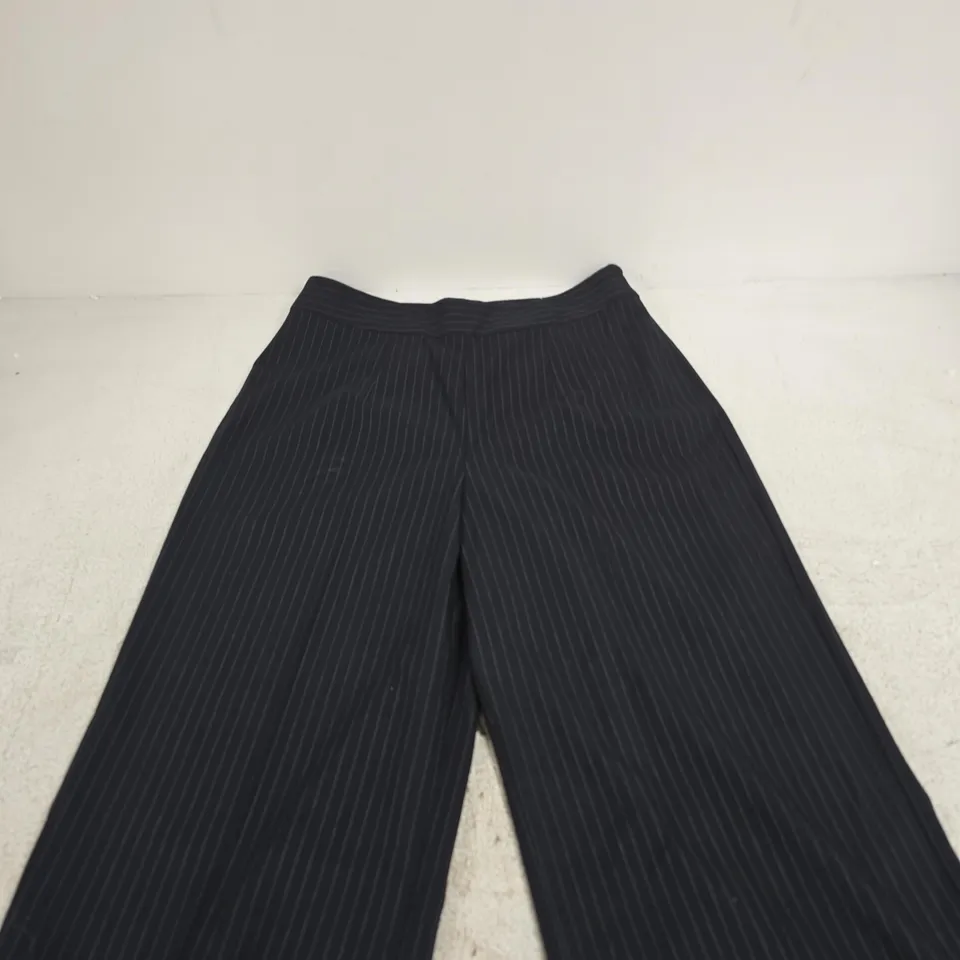 RUTH LANGSFORD PINSTRIPE TROUSERS – UK 14 (US 10)