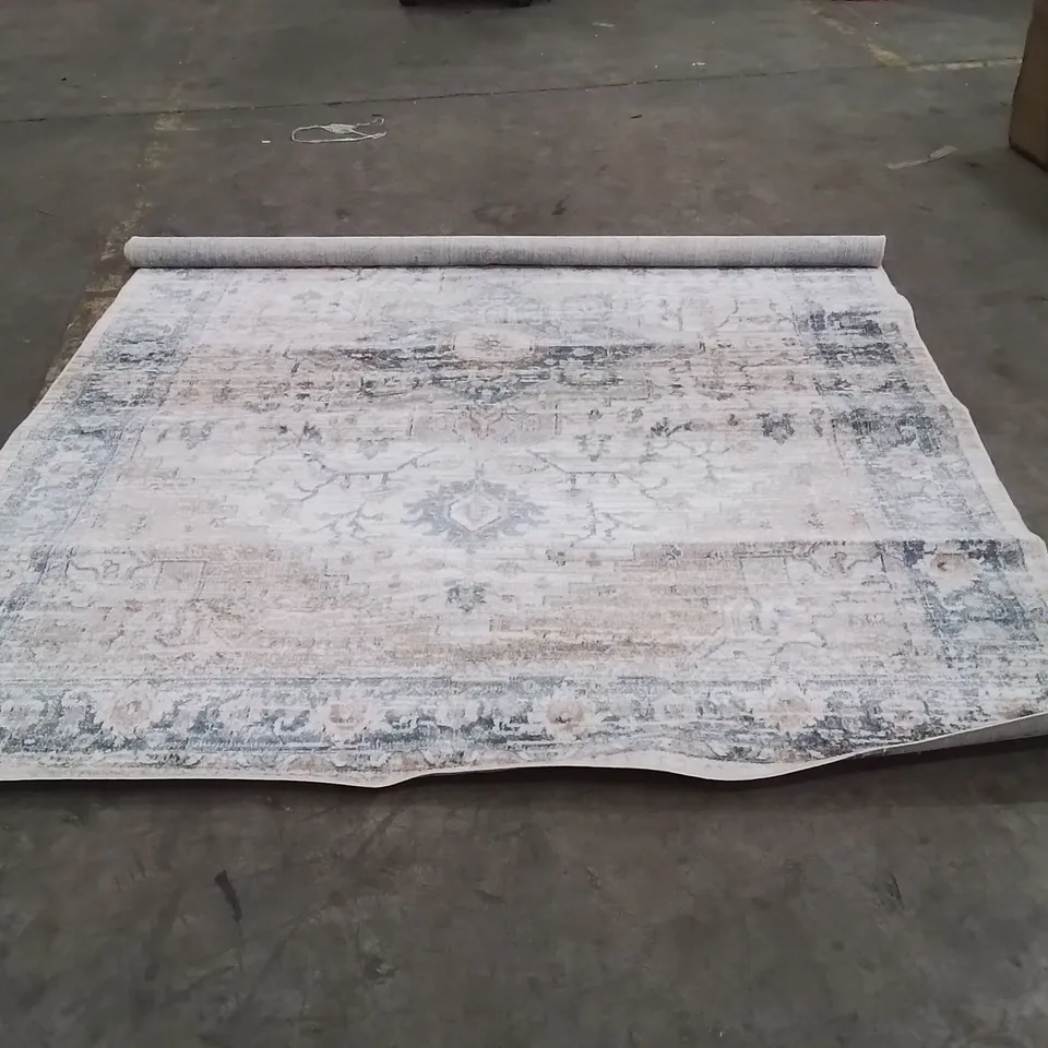 QUALITY DESIGNER AREA RUG - APPROXIMATELY 275X200CM