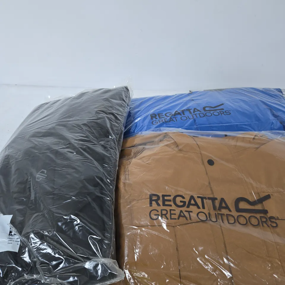 7 X ASSORTED BRAND NEW REGATTA CLOTHING PRODUCTS IN VARIOUS STYLES & SIZES 