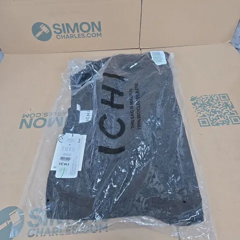 ICHI BLACK MEDIUM SLEEVED TOP BAGGED WITH TAGS