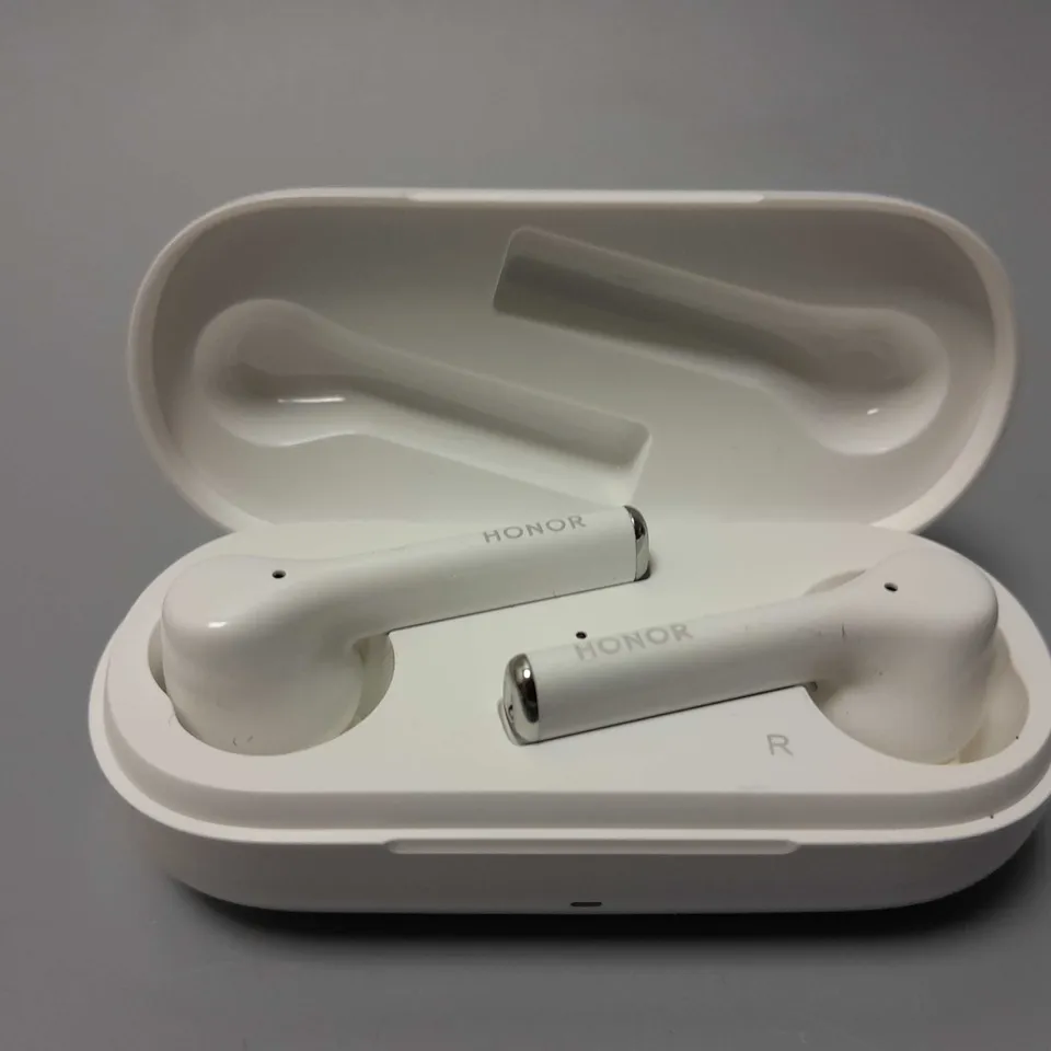 BOXED HONOR MAGIC EARBUDS