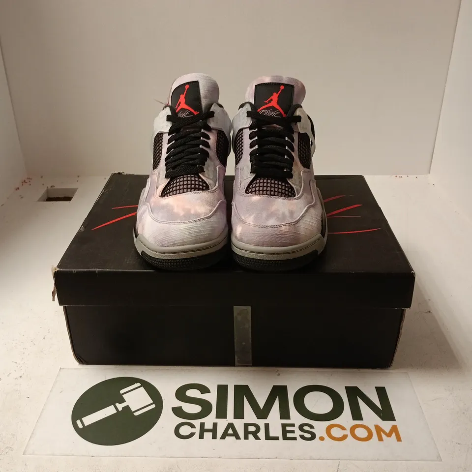 BOXED PAIR OF NIKE AIR JORDAN 4 RETRO SE TRAINERS IN AMETHYST WAVE - UK 10.5