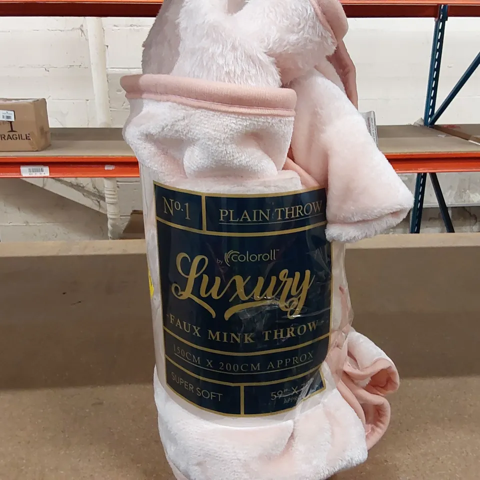 BRANDON THROW BLANKET (1 ITEM)