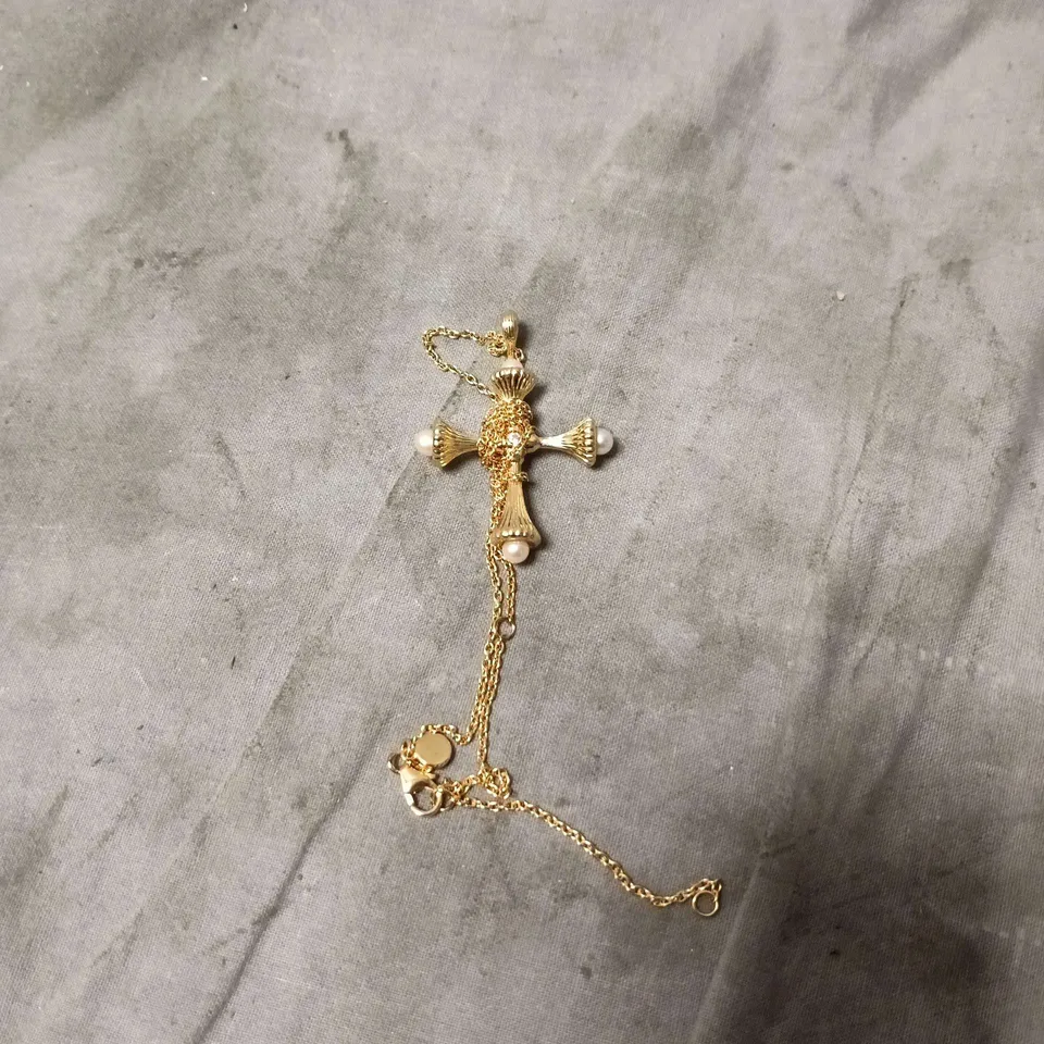 LULU B LONDON CROSS PENDANT NECKLACE WITH PEARL ACCENTS – TIMELESS JEWELLERY