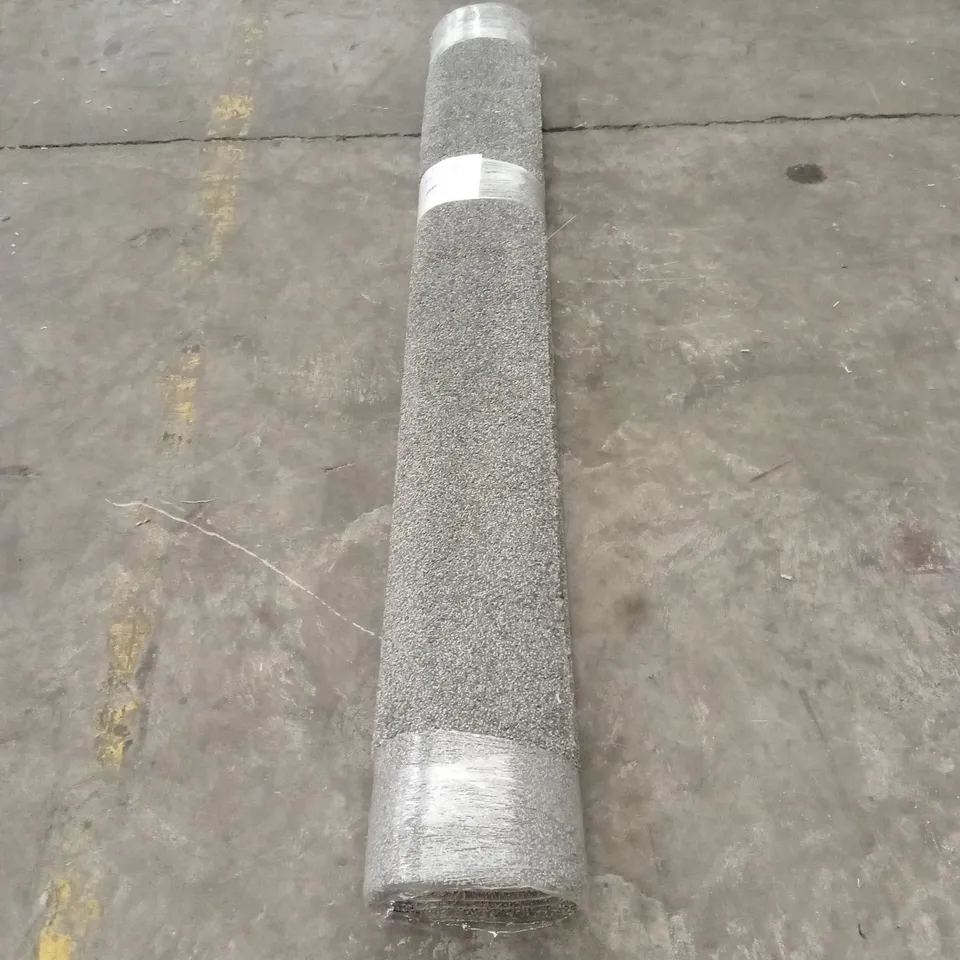 ROLL OF QUALITY GRIFFIN IRON FELL BACK CARPET // APPROX SIZE; 2 x 4m
