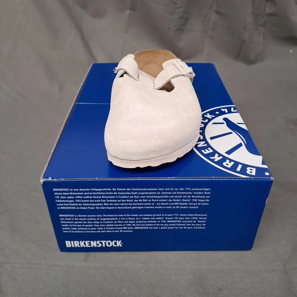 BOXED BIRKENSTOCK BOSTON SLIM FIT SUEDE MULES - SIZE 7