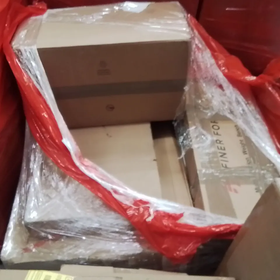 PALLET OF ASSORTED HOUSEHOLD GOODS AND PRODUCTS TO INCLUDE;3D PRINTER,CHRISTMAS TREE,PLAYMAT