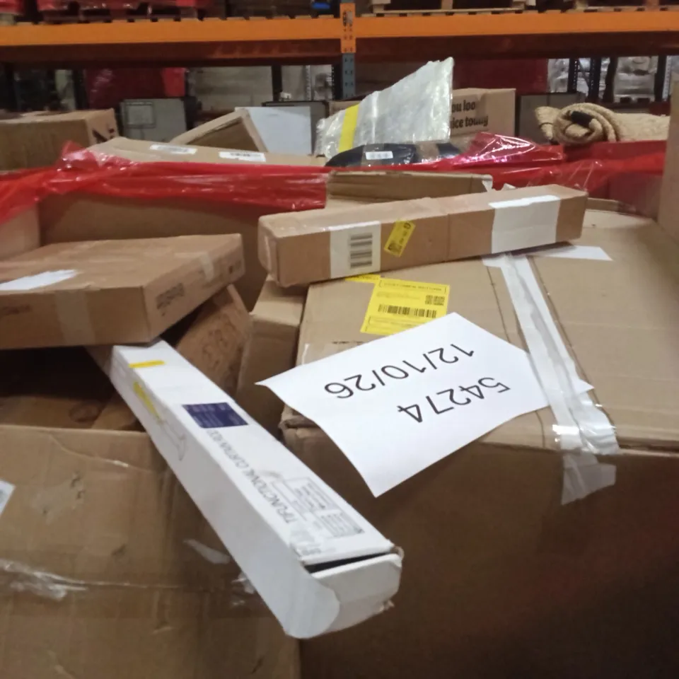 PALLET OF ASSORTED ITEMS INCLUDING - CURTAIN ROD, TOILET SEAT 