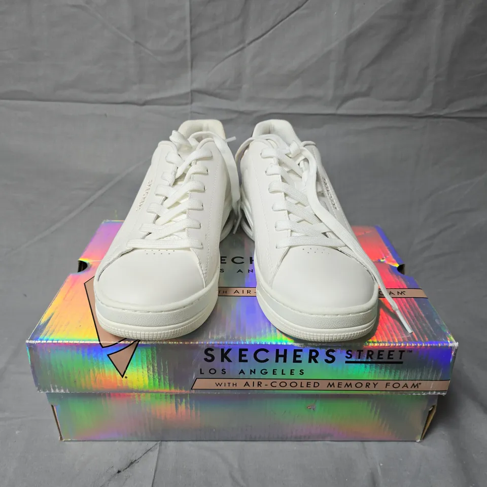 SKECHERS STREET LOS ANGELES WHITE SNEAKERS (UK 6)– AIR-COOLED MEMORY FOAM (BOXED)