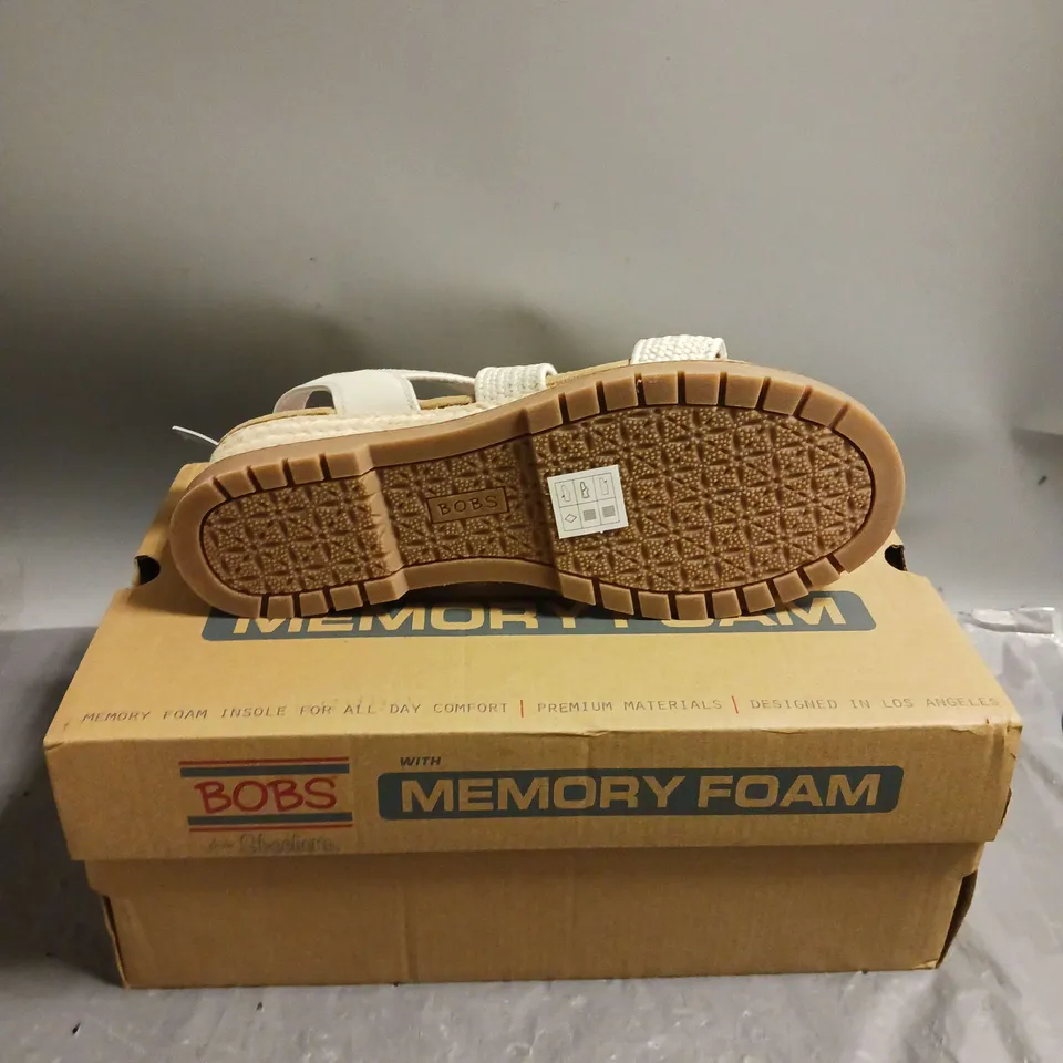 BOB'S FROM SKECHERS WEDGE HEEL SANDALS SIZE 5