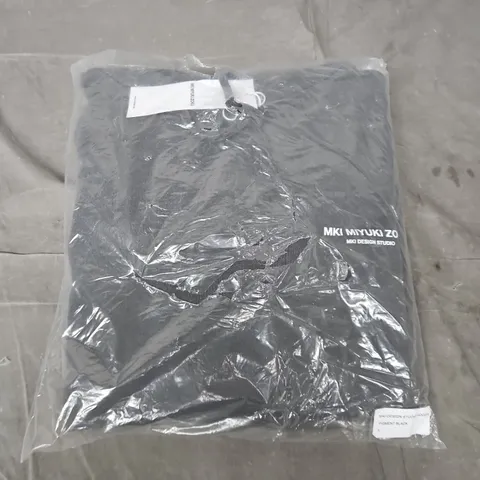 BAGGED MKI MIYUKI ZOKU DESIGN STUDIO HOODY – PIGMENT BLACK, UK SIZE L