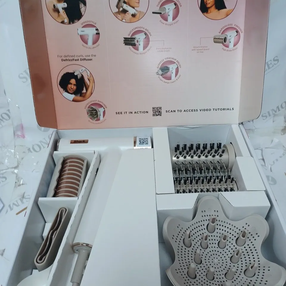 SHARK SPEEDSTYLE 3-IN-1 HAIR DRYER FOR STRAIGHT & WAVY HAIR