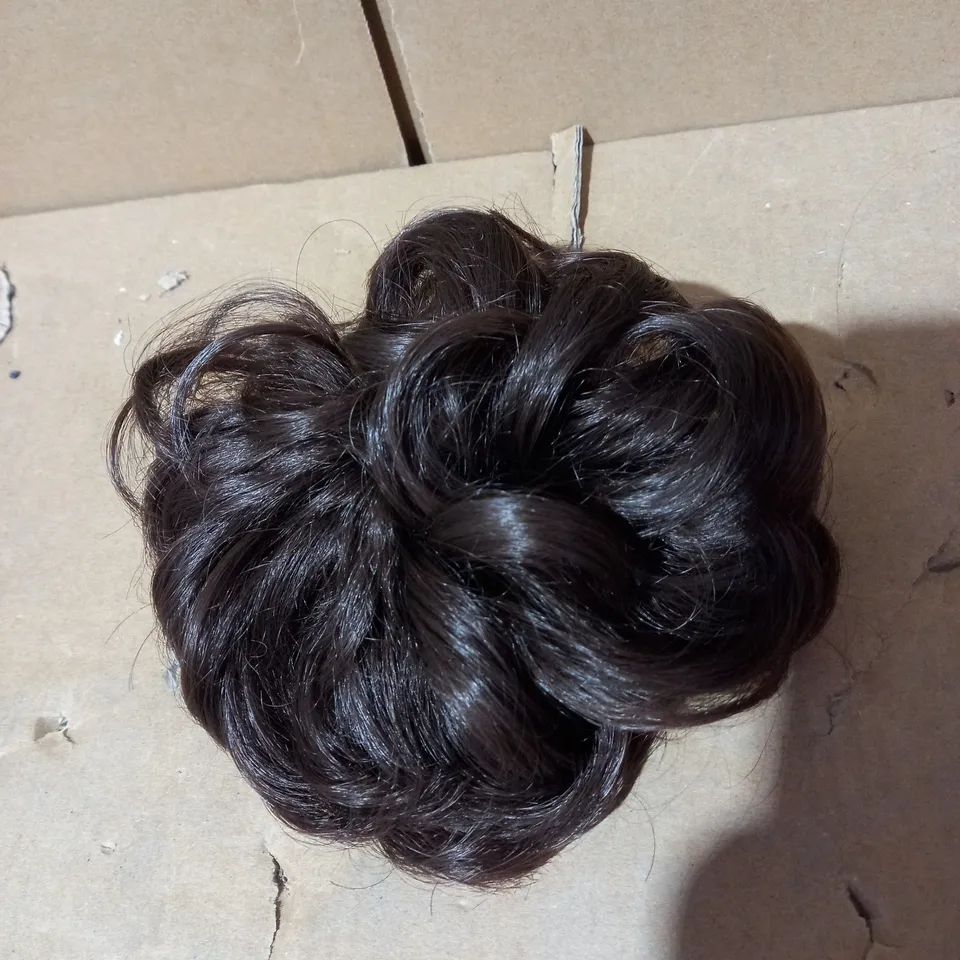 EASILOCKS CURLY SCRUNCHIE - MOCHA BROWN