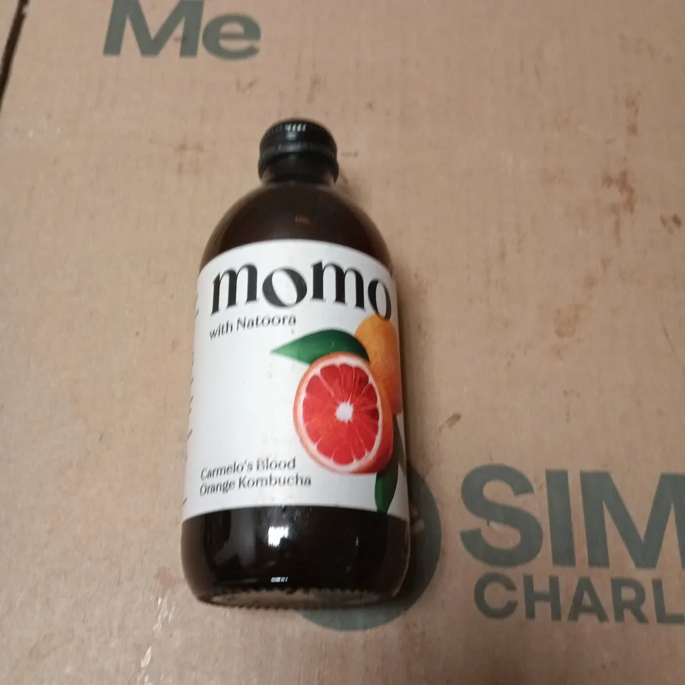 APPROXIMATELY 12  ASSORTED DRINK ITEMS INCLUDING MOMO KOMBUCHA AND PEPSI MAX LIME 