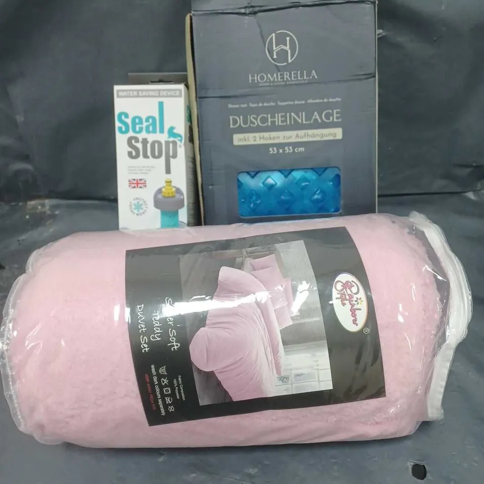 BOX OF APPROXIMATELY 20 ASSORTED HOUSEHOLD ITEMS TO INCLUDE SEAL STIOP WATER SVING DEVICE, SUPER SOFT TEDDY DUVET SET , ETC