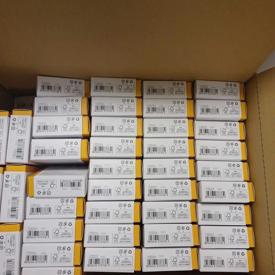LOT OF APPROX 126 TO INCLUDE TECH21 STUDIO COLOUR YELLOW AIRPOD CASE