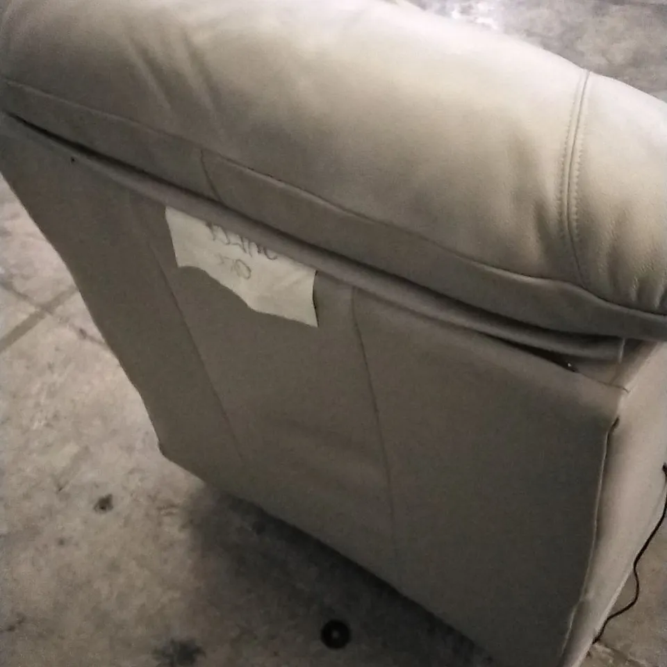 QUALITY BRITISH DESIGNED & MANUFACTURED G PLAN MALVERN POWER RECLINER ARMCHAIR CAPRI MIST LEATHER