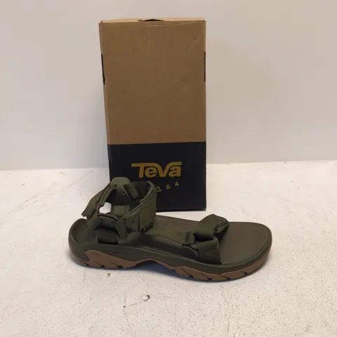 TEVA OUTDOOR SANDALS – OLIVE GREEN, BOXED (UK 10)